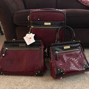 Samantha Brown 3 piece luggage set